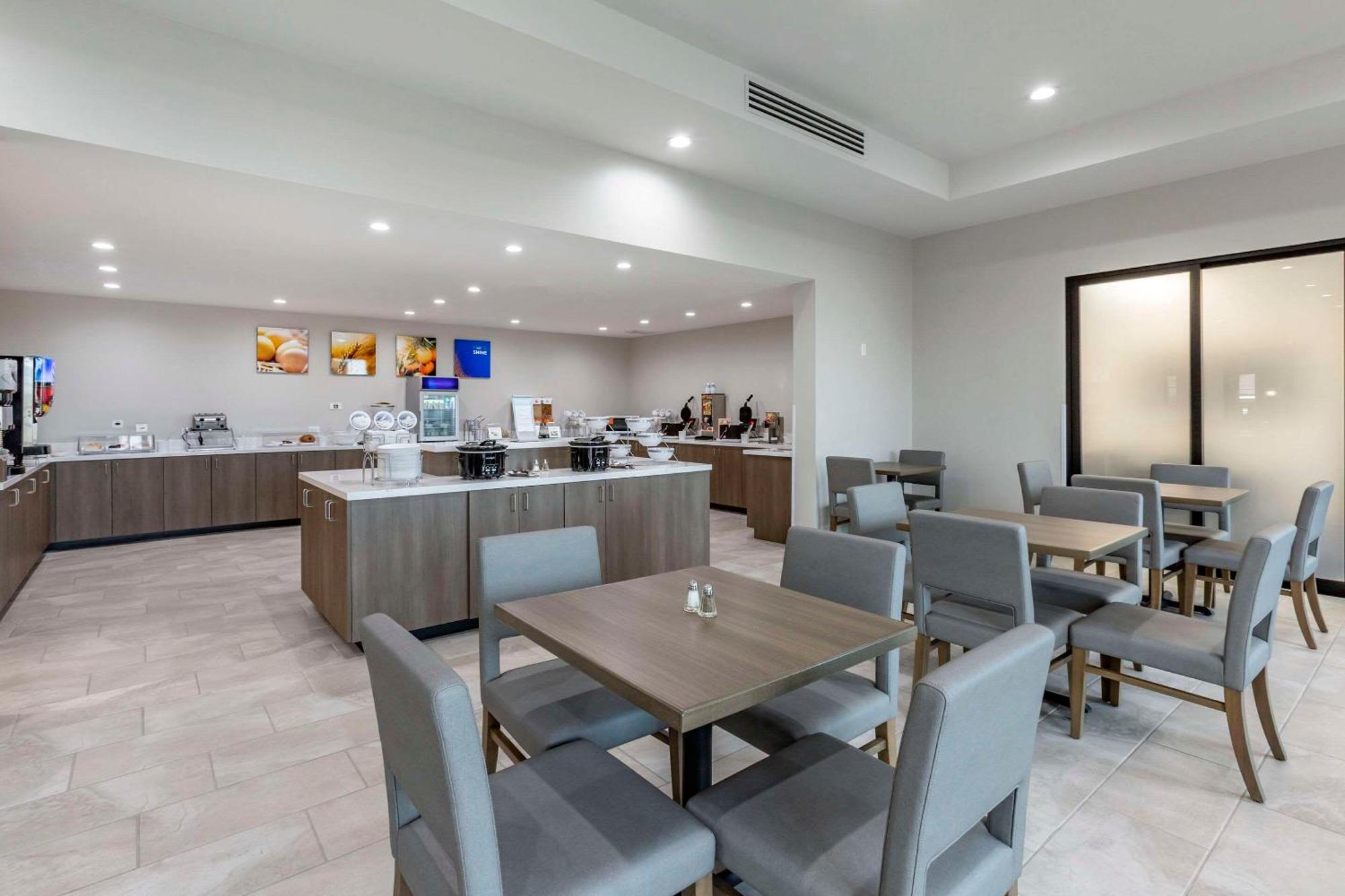 Comfort Suites Scottsdale Talking Stick Entertainment District Exterior foto