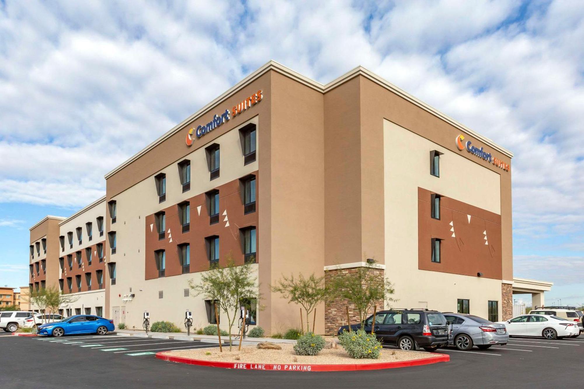 Comfort Suites Scottsdale Talking Stick Entertainment District Exterior foto