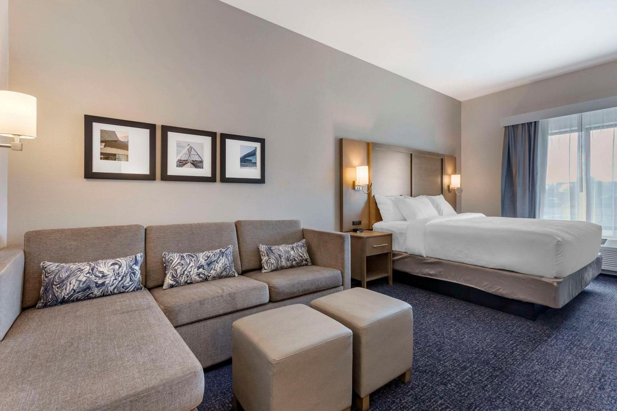 Comfort Suites Scottsdale Talking Stick Entertainment District Exterior foto